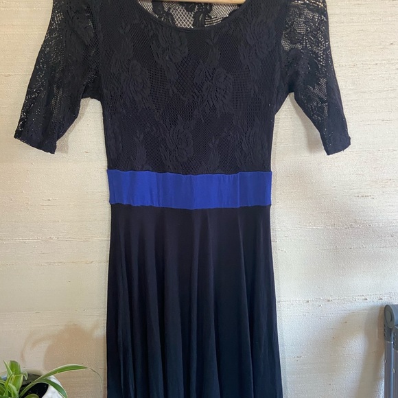 GUESS Black Dress - Picture 2 of 9